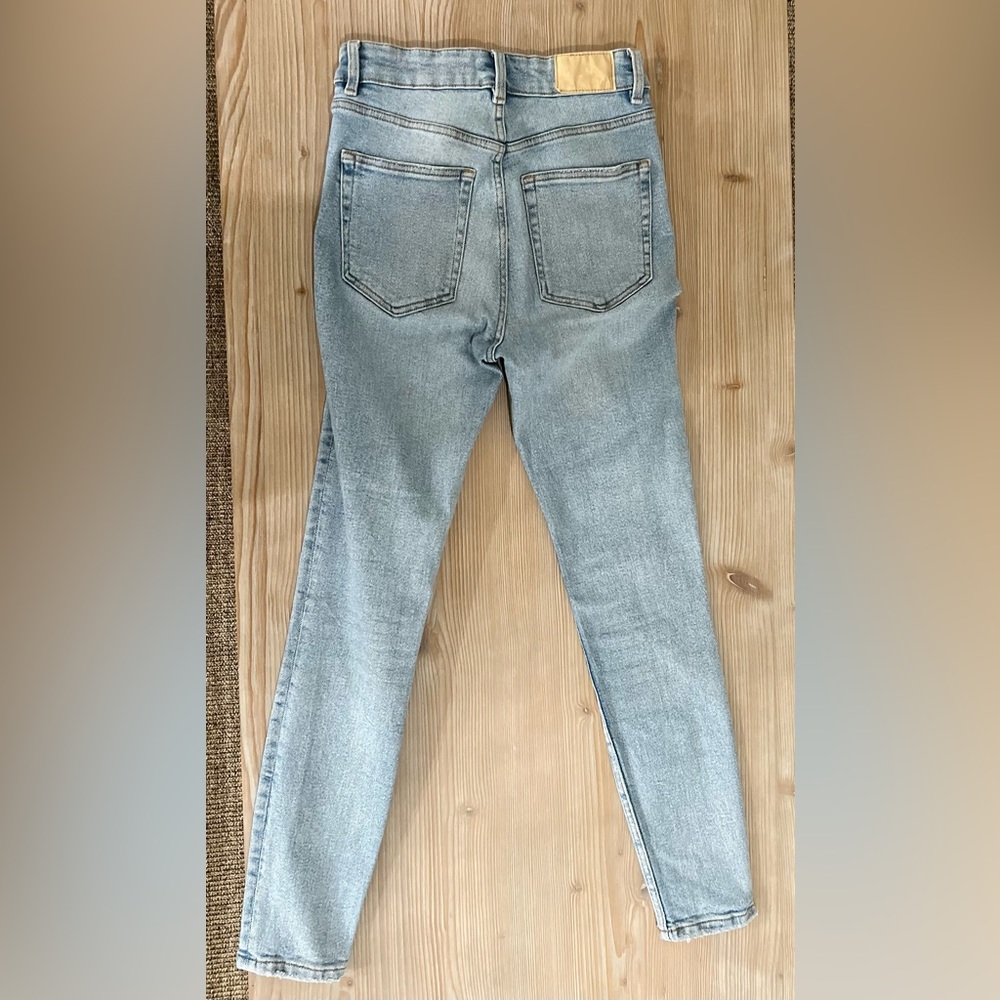 Zara High Rise Skinny Jeans - Picture 2 of 10